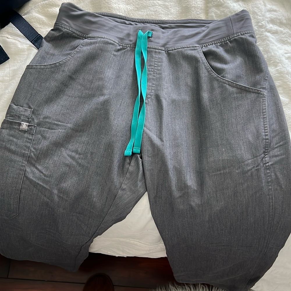 Figs Graphite Grey Cargo Scrub Pants